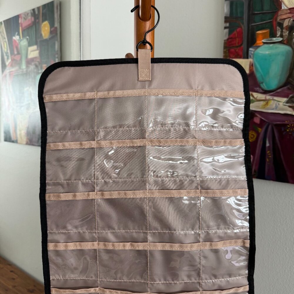 Bagsmart - Double-Sided Hanging Jewelry Organizer - Picture 5 of 11